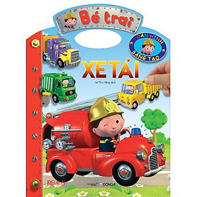 Bé trai dán hình - xe tải