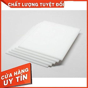 01  tấm mica trắng sữa 2mm kích thước 40x60cm