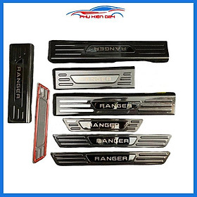 Bộ nẹp bước chân trong ngoài vân cacbon xe ranger 2016-2017-2018-2019-2020 chống trầy làm đẹp ô tô