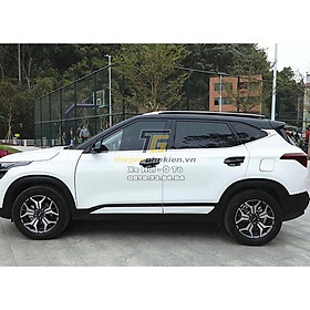 Bộ ốp tay nắm cửa KIA Seltos  vân Carbon