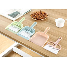 Mua bộ chổi và hót rác lau dọn bàn ghế  ban thờ