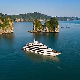 Honey Moon Lãng Mạn Trên Siêu Du Thuyền 5* Scarlet Pearl Hot Nhất Vịnh Hạ Long (Miễn Phí Setup Phòng Honey moon, Ăn 04 bữa, Chèo thuyền kayak khám phá Vịnh Hạ Long)