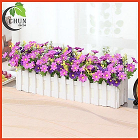 Hình ảnh Chậu hoa giả trang trí – Nhiều mẫu mã – Chậu hàng rào cắm sẵn cây giả, hoa lụa decor – Rộng 10 cm – Dài 50 cm – Cao từ 15 đến 30 cm