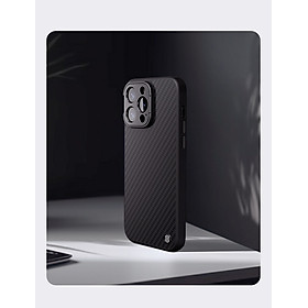 Ốp Lưng Sợi Carbon Chống Rơi Chống Trượt Cho Iphone 14 Pro Max, 15 Pro , 15 Pro Max hiệu Nillkin CarboProp hỗ trợ sạc từ có giá đỡ bảo vệ camera - Hàng nhập khẩu