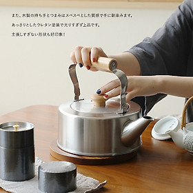 Ấm đun nước bếp từ cao cấp Freiz Takumiya 2.5L, thân bằng inox không gỉ, không bị ăn mòn, luôn sáng bóng và khó móp méo - nội địa Nhật Bản