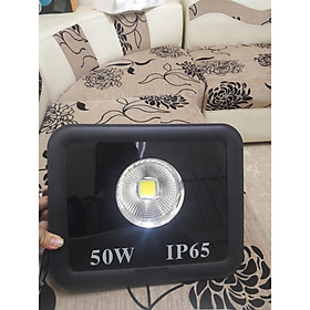 Đèn pha led ngoài trời IP65 50w