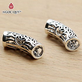 Combo 2 cái charm bạc hình trụ dài xỏ ngang họa tiết hoa văn - Ngọc Quý Gemstones
