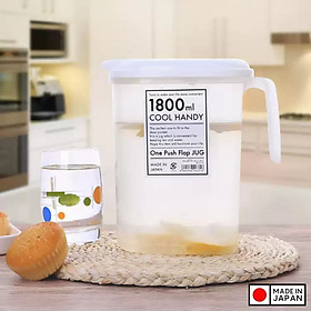 Bình nhựa đựng nước có quai cầm yamada 1.8l