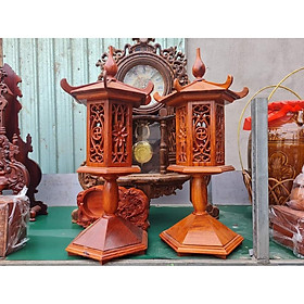 Đôi đèn thờ gỗ hương hình mái chùa trang trí phòng thờ sang trọng