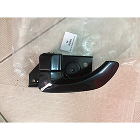 Tay mở cửa trong Huyndai Santafe 90-94 giá 1 cái