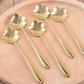 Mua Thìa Cà Phê INOX MẠ VÀNG Tân cổ điển với họa tiết Hình Hoa mang phong cách quý tộc sang trọng.