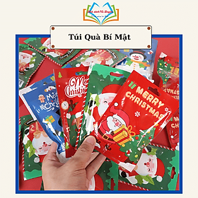 Túi quà may mắn bí mật ngày giáng sinh như còi, lật đật, chuốt bút chì, xe,...cho bé