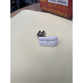 Mua Chân vịt nhựa gân bên trái 5ly