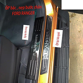 Ốp bậc cửa , nẹp bước chân ford ranger 2017-2022 cao cấp -mẫu titan 8 chi tiết