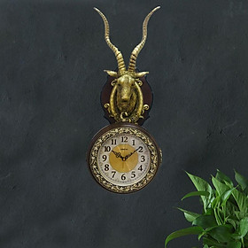 Đồng hồ treo tường phong cách tân cổ điển DHTT40 với thiết kế đầu linh dương độc đáo, sang trọng.