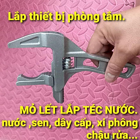 Mua mỏ lết lắp téc nước và các thiết bị phòng tắm