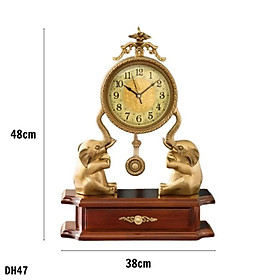 Mua Đồng hồ để bàn DH47 Chất Liệu Gỗ sồi và đồng mặt kính cao cấp  - Đồng hồ để bàn cổ điển đẹp sang trọng kích thước 48 x38x12 cm để kệ tủ trang trí phòng khách nhà ở.