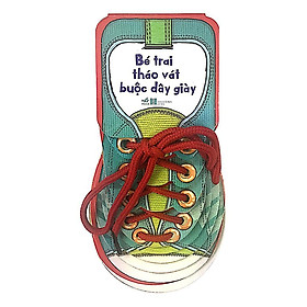 Bé trai tháo vát buộc dây giày - Bản Quyền