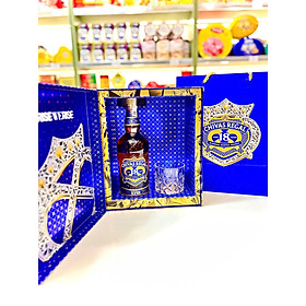 Hộp Quà Rượu Chivas Regal Age 18 Years Blended Scotch Whisky