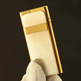 Mua Vỏ Hộp Quẹt Bật Lửa Gas Zorro Z642 Thiết Kế đẹp độc lạ - dùng gas cao cấp ( giao màu ngẫu nhiên )