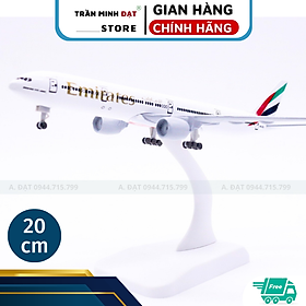 Mô hình máy bay Emirates Boeing B777 có bánh xe 20cm, Kèm Đế Trưng Bày + Có Bánh Xe - Trần Minh Đạt Store