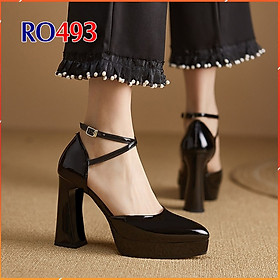 Giày sandal nữ cao gót 8 phân hàng hiệu rosata hai màu đen da ro493