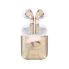 Mua Miếng dán skin chống bẩn cho tai nghe AirPods in hình Heo con dễ thương - HEO2k19 - 010 (bản không dây 1 và 2)