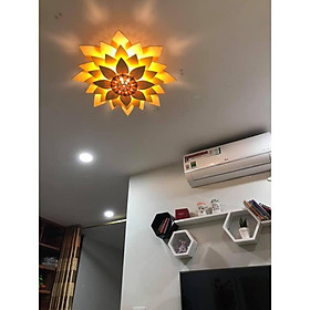 Đèn gỗ thả trần hoa sen đẹp trang trí nhà thờ cung điện sang trọng