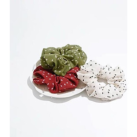 Combo 3 dây buộc tóc Scrunchies chấm bi. (Tặng kèm kẹp tóc giao ngẫu nhiên)