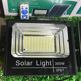 Đèn pha led năng lượng mặt trời 300W