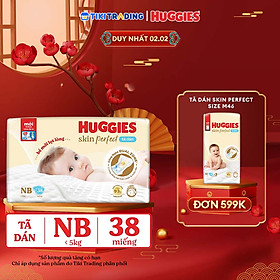 Tã/bỉm dán sơ sinh Huggies Skin Perfect NB 38 miếng với 2 vùng thấm giảm kích ứng da