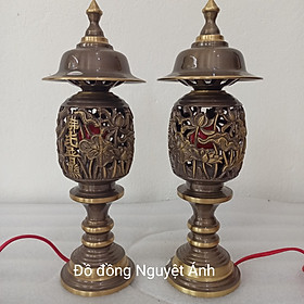 Mua  Miễn ship 100% Đôi đèn thờ hoa sen đồng thau cao cấp đèn phong thủy họa tiết hoa sen đồng thau 37cm  43cm phẩm thờ cúng
