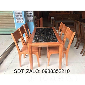 Bộ bàn ăn gỗ sồi kiểm hàng trước khi thanh toán