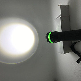 Mua Đèn Pin LED cầm tay siêu sáng dùng pin Nhí AAA   3 chế độ chiếu sáng  có zoom ( tặng kèm pin)