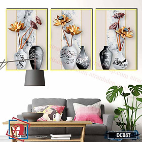 Bộ 3 tranh canvas treo tường Decor Bình hoa sen – DC087