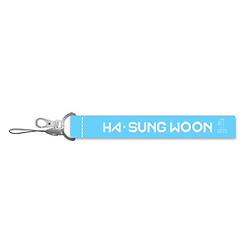 Móc khóa Wannaone nametag thành viên Wannaone xanh dương