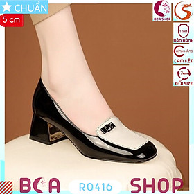 Giày cao gót nữ 5p RO416 ROSATA tại BCASHOP màu đen mũi vuông, phần trên mũi màu trắng kèm nơ rất thời trang và cá tính