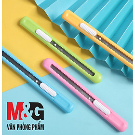 Dao rọc giấy M&G thân có 4 màu xanh dương,xanh lá, vàng, hồng-lưỡi dao dài 9mm- ASS91462
