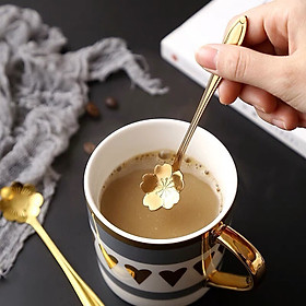 Hình ảnh Thìa Hoa Mai Vàng Tân cổ điển phong cách quý tộc sang trọng