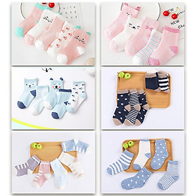 Set 5 Đôi Tất, Vớ Hình Bé Mèo Cao Cổ, Chất Thun Cotton 4 Chiều, Êm Mềm, Co Dãn Tốt, Thoáng Mát, Nhanh Khô, Đáng Yêu, Dễ Thương, Ưa nhìn, Nhiều Màu Sắc Phù Hợp Cho Bé Đi Học, Đi Chơi Đều Đẹp, Thoải Mái.