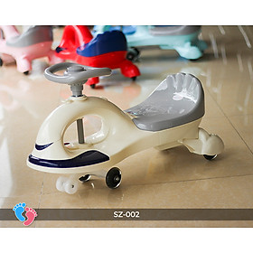 Xe lắc có nhạc cho bé Broller SZ-002