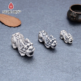Charm bạc tỳ hưu xỏ ngang - Ngọc Quý Gemstones