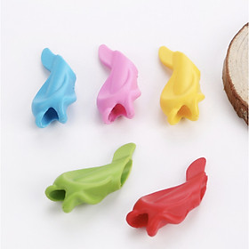 [COMBO 5 Chiếc] Đệm bút cá heo - Dụng cụ tập viết thẳng tay cho bé - Giao màu ngẫu nhiên