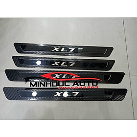 ốp bậc cửa trong ngoài cacbon XL7