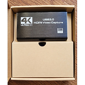 Mua Video capture card input 4k output 1080 60fps màu đen có ngõ mi ro và tai nghe riêng