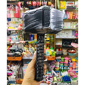 Búa thần siêu anh hùng hóa trang Halloween