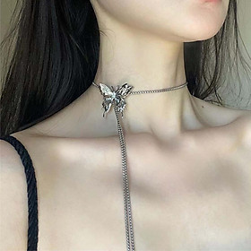 Butterfly Pendant Sweater Chain Individuality Irregular Hiphop Jewelry Fashion Elegant Sweater Necklace Butterfly Chain for Women Girls Gift