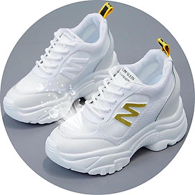 Giày Sneaker Nữ Độn Đế 5p M Viền Vàng Cá Tính Cho Nàng