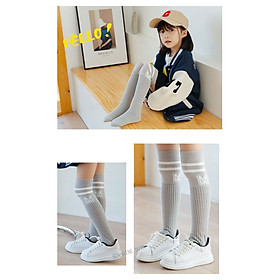 Tất bốt cho bé gái 1-6 tuổi họa tiết chữ M dày dặn ấm áp kiểu dáng điệu đà thời trang
