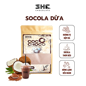 Socola bột Dừa lạnh - Túi 500g - SHE Chocolate. Pha uống tiện lợi, bổ sung năng lượng, tốt cho sức khỏe, đa dạng vị giác. Quà tặng sức khỏe, quà tặng người thân, dịp lễ